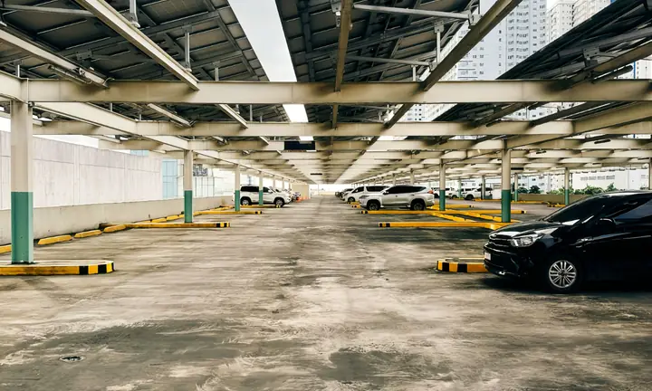 Cobertura fotovoltaica de estacionamento
