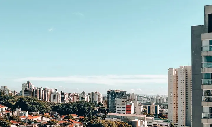 Sistema fotovoltaico em estabelecimento comercial