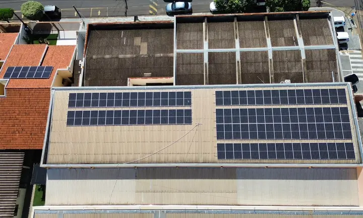 Instalação industrial da Velox Solar, foto 1 de 4
